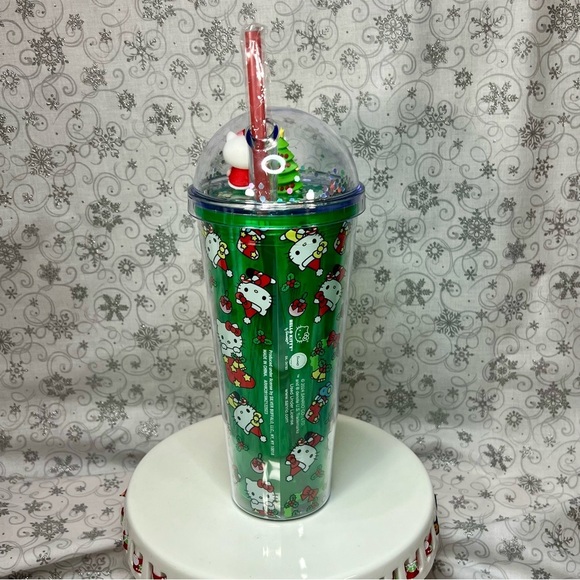 Sanrio Hello Kitty & Joey Christmas Tree Glitter Dome Top 24 Oz Tumbler - Picture 3 of 12